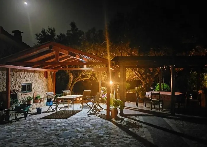 Alojamento de Acomodação e Pequeno-almoço Mare Calabria 3*