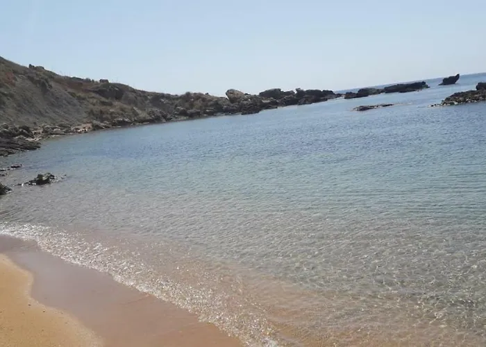 Alojamento de Acomodação e Pequeno-almoço Mare Calabria